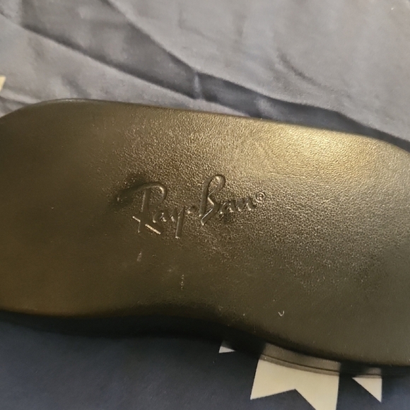 Ray-Ban Leopard Pattern Sunglasses - Picture 4 of 4